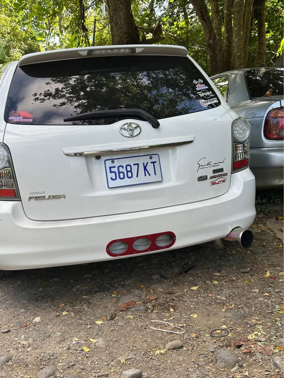 toyota fielder