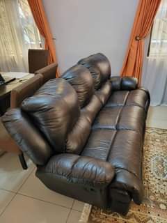 classifieds/furniture sofas