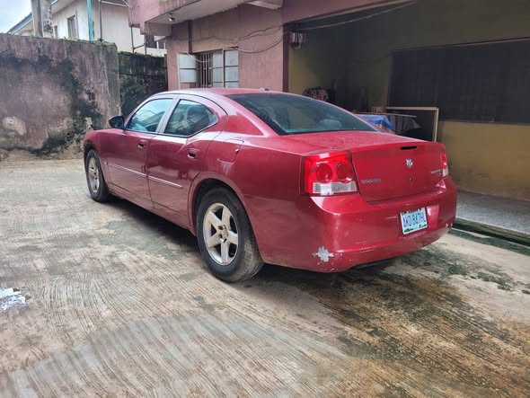 A picture of Dodge charger 2011