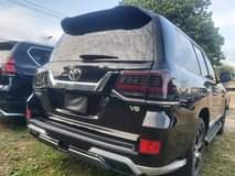 A picture of Used 2018 upgraded to 2021 Land cruiser