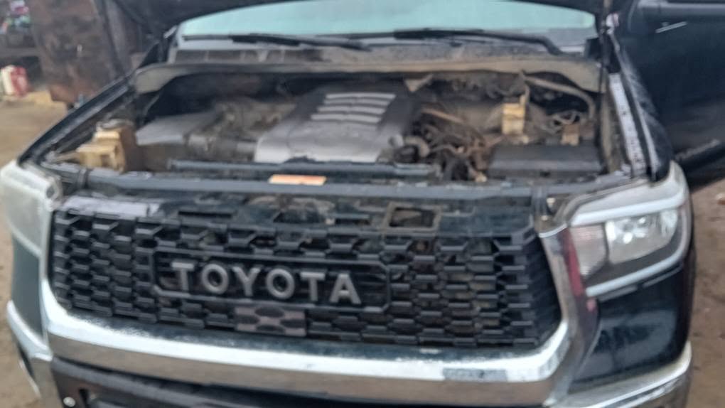 A picture of DESTRESS SALE TOYOTA TUNDRA 2010 07036771684 08114849900