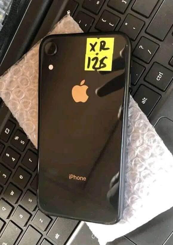 A picture of iPhone XR