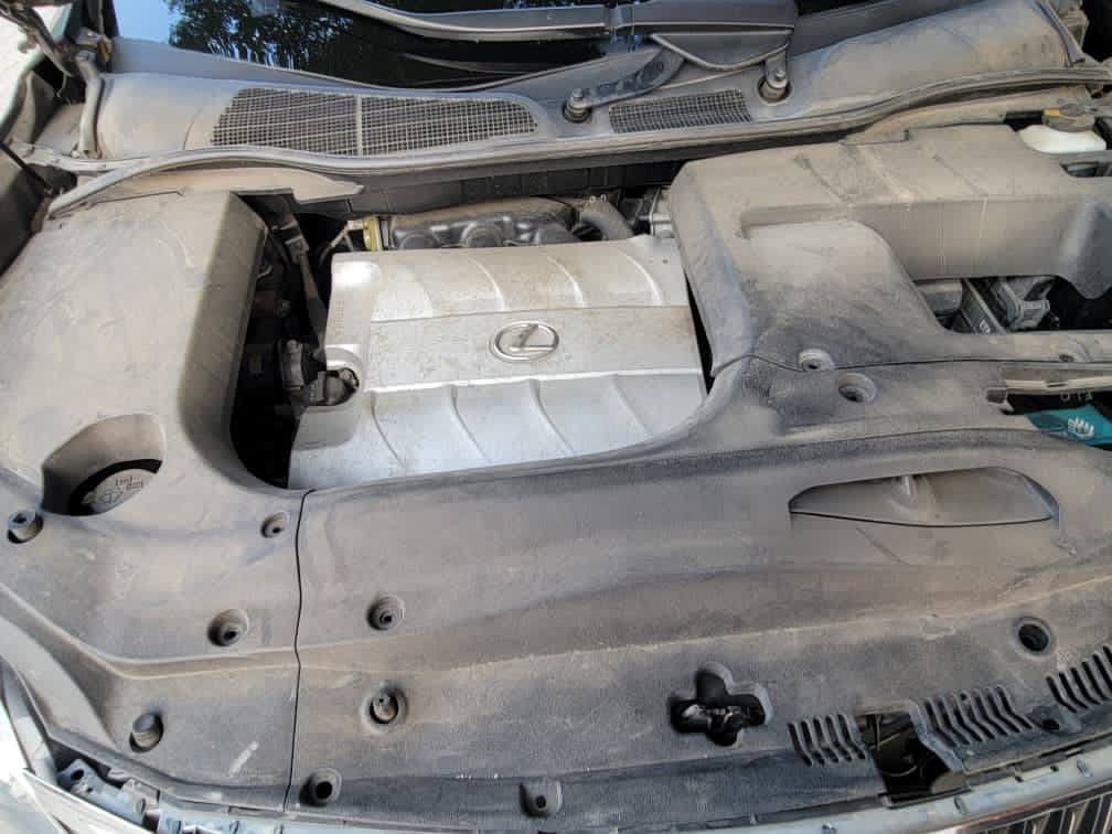 A picture of DISTRESS SALE FOREIGN USED TOKS LEXUS RX350 2010 MODEL