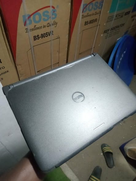 A picture of Dell Intel core i3 Gen 5 ram 8gb rom 500GB