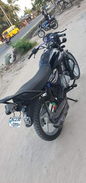 A picture of Tvs Boxer