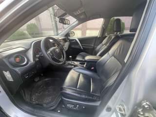 A picture of Toyota rav4 2014 XLE