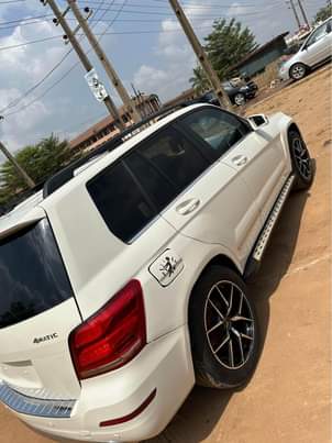 A picture of GLK 350 2010