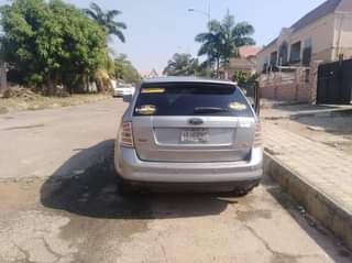 A picture of Ford Edge Jeep