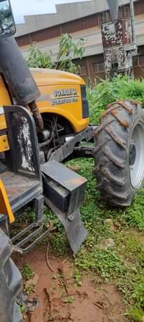 A picture of Tractor for sale