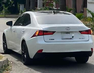 A picture of LEXUS IS250 F SPORT Keyless Fullest Option Model 2015 Price