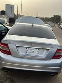 A picture of 09 Mercedes C300