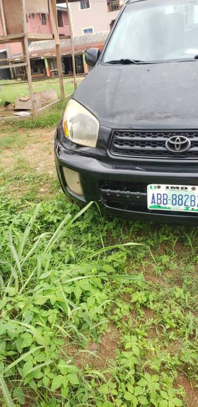 A picture of RAV4 for sale Gear is ok Engine AC need attention