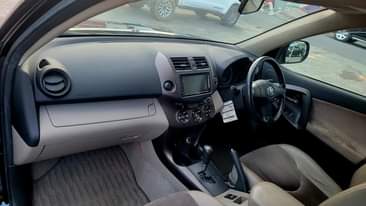 A picture of VANGUARD MPYA VITI 7 IPO OFISINI LIPIA UONDOKE NAYO
