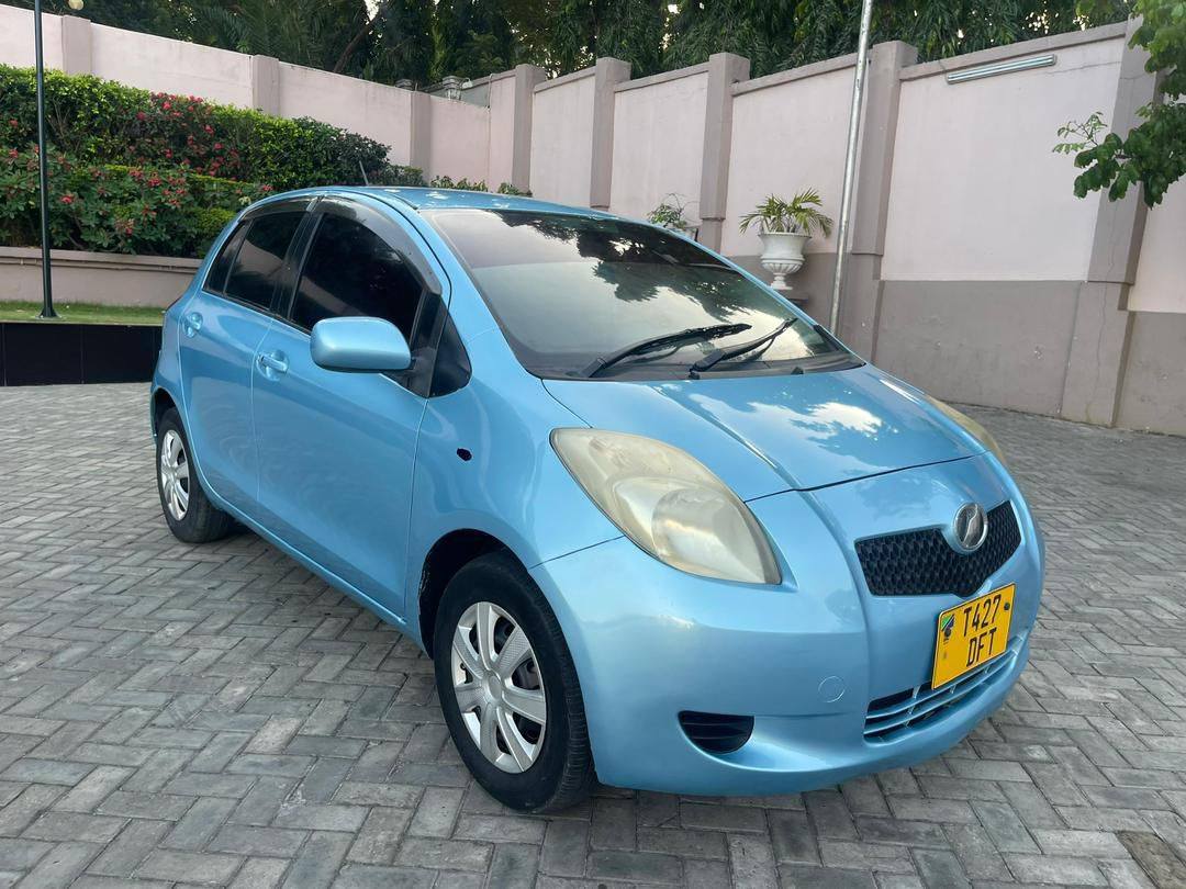 A picture of TOYOTA VITZ 