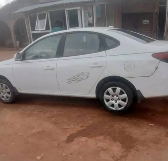 A picture of Ipaja hyundai elentra 08 automatic