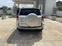 A picture of NEATLY USED TOYOTA RAV4 2008 MODEL WITH DUTY PRICE 3