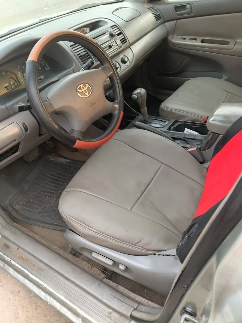 A picture of Toyota Camry 2004