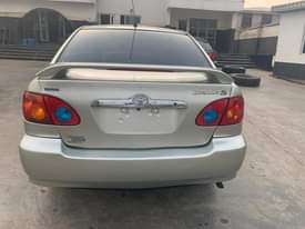 A picture of Toyota corolla 2004