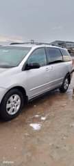 A picture of Toyota Sienna 2005 ik