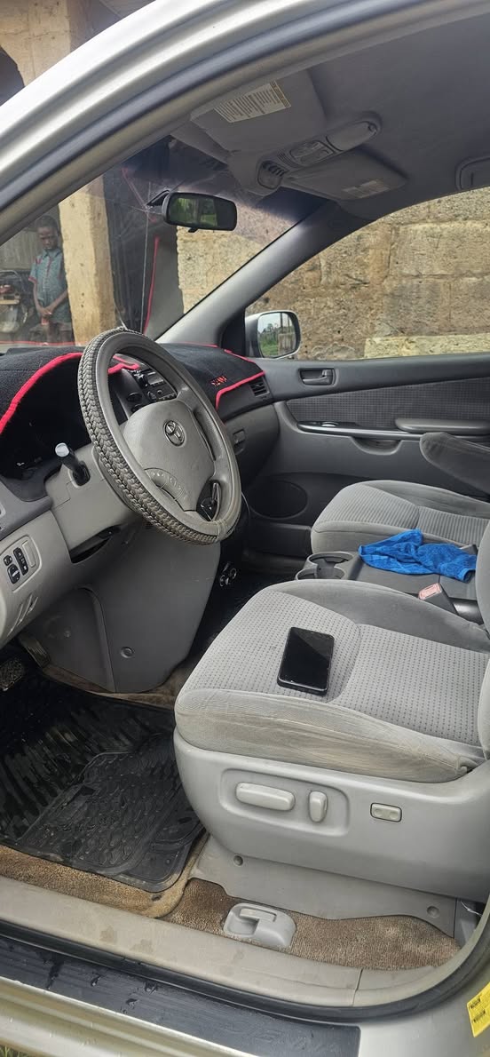 A picture of Registered Toyota sienna 2006