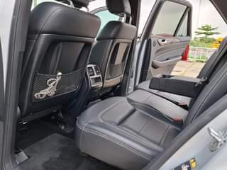 A picture of ML350 2012