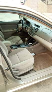 A picture of 2004 Toyota Camry LE