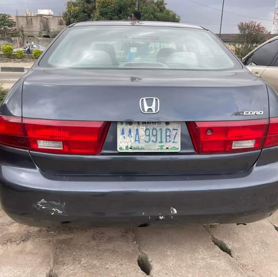 A picture of 2005 Honda accord