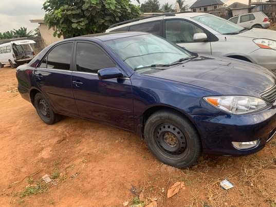 A picture of Super Clean Nigerian Used Toyota Camry 2006 Repainted Clean Fabric