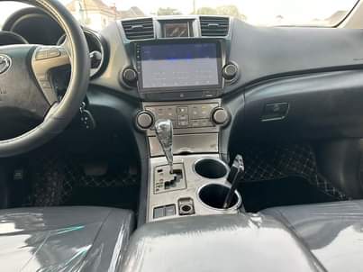 A picture of Toyota Highlander Sport Edition 2009 Registered