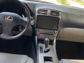 A picture of Lexus IS250 2008