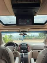 A picture of Grade Tokumbo Standard American Speck Make Toyota Model Sienna XLE