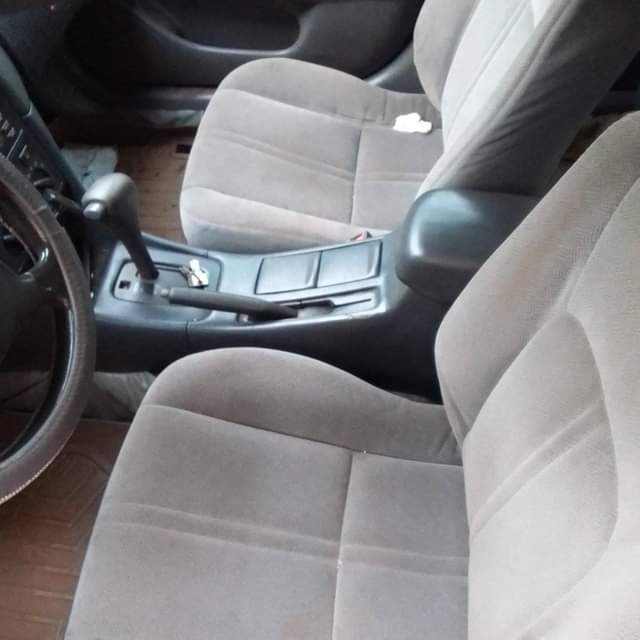 A picture of TOYOTA CAMRY