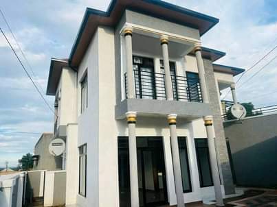 self compound houses