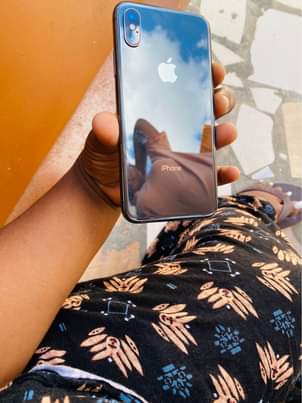 A picture of Iphone x gb 64 battery healthy 97