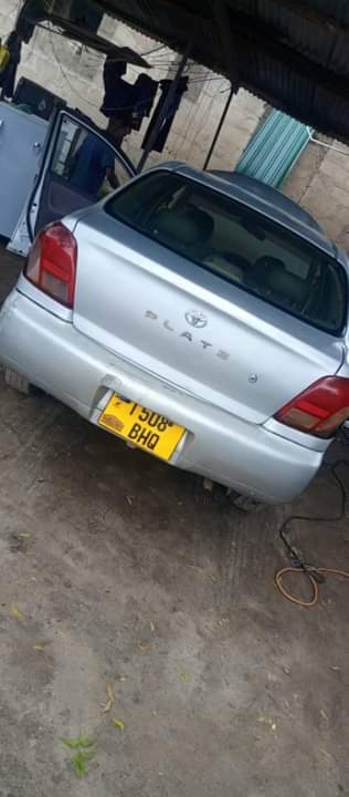 A picture of Toyota platz