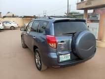 A picture of Toyota RAV4 2007