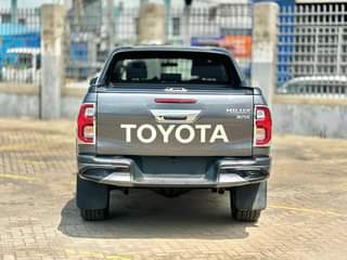 A picture of 2016 toyota hilux
