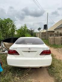 A picture of Well used Lexus ES330