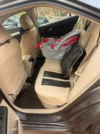 A picture of 2014 Toyota Camry V4