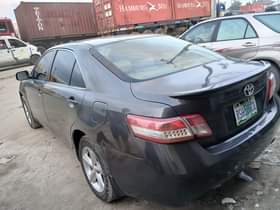 A picture of 2009 Toyota camry with silent untouched engine gear very smooth