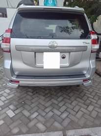 A picture of 2016 Toyota Landcruiser prado