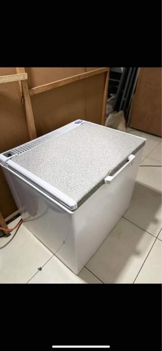 classifieds/fridges