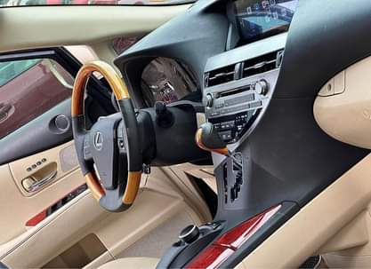 A picture of Lexus RX350 2010