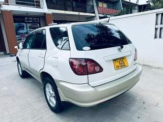 A picture of call0782114643 TOYOTA HARIER YEAR 2000 ENGINE 5S ENGINE CAPACITY 2160cc