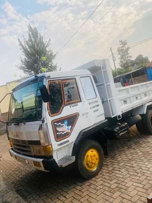 mitsubishi fuso fighter