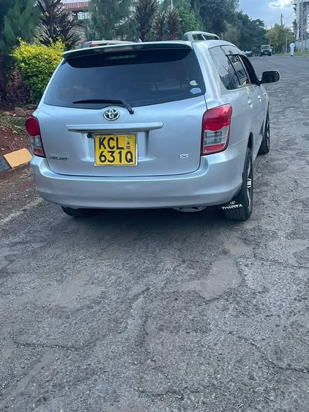 used toyota fielder