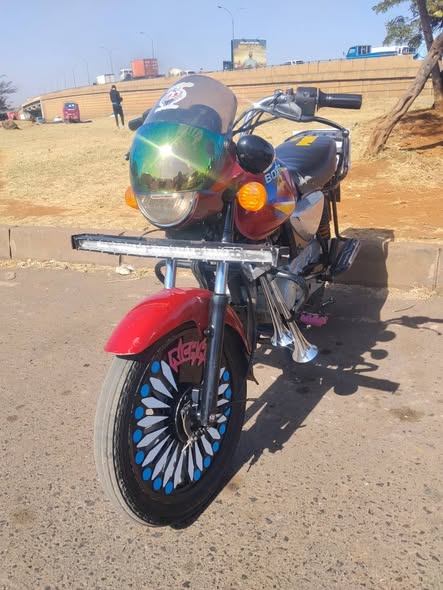 bajaj boxer
