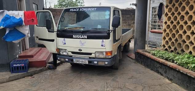 used nissan atlas