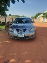 A picture of Mazda 3 2005 automatic