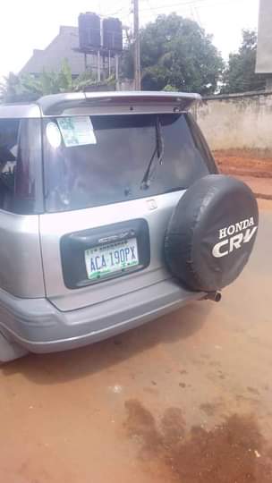 A picture of Very neat honda CRV clean in and out AC chilling